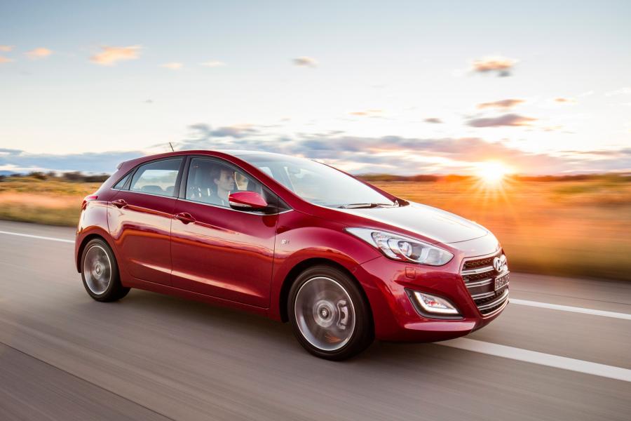  Hyundai i30 SR 2016 года  (фото 2 из 23)
